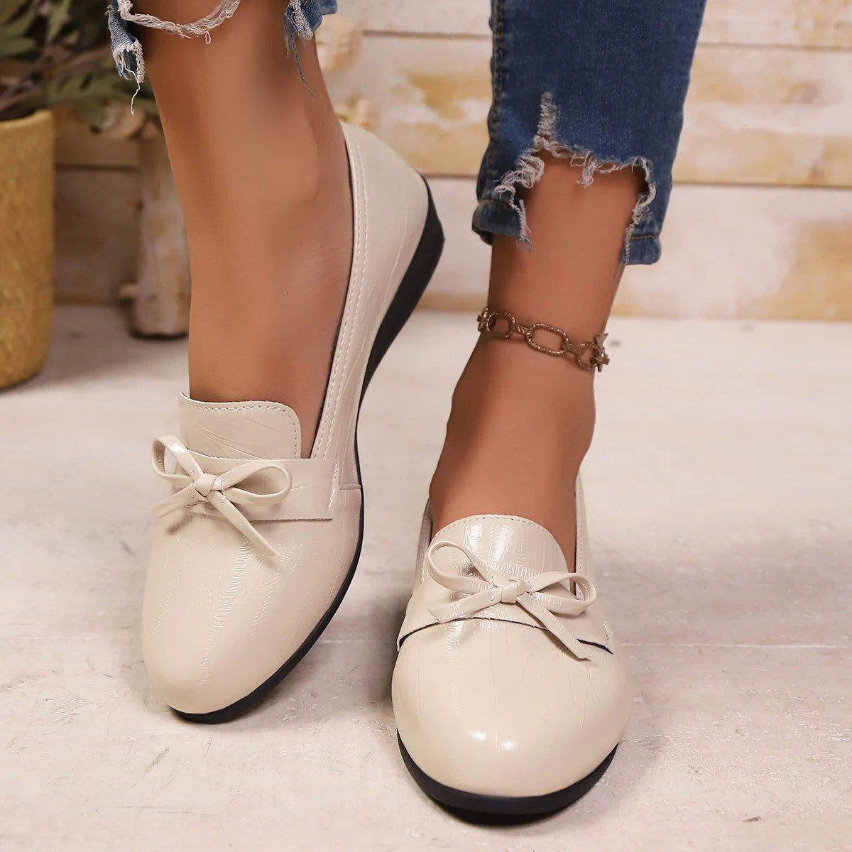 Fashion New Comfortable Bow Casual Shoes Spring and Autumn Shallow Mouth Round Head Slope Heel Thick Soled Women's Shoes